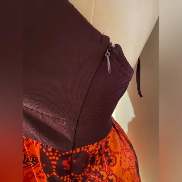 VINTAGE MANDEES Sateen printed & rich burgundy maroon Halter Top. - Picture 2 of 5